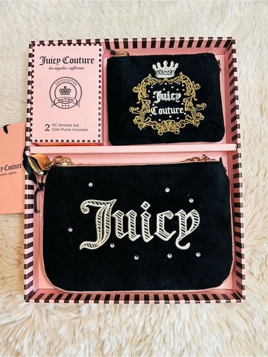 Juicy Couture Handbags - NWT Juicy Couture Heritage Pouch Set Black Velvet Wristlet & Coin Purse NIB